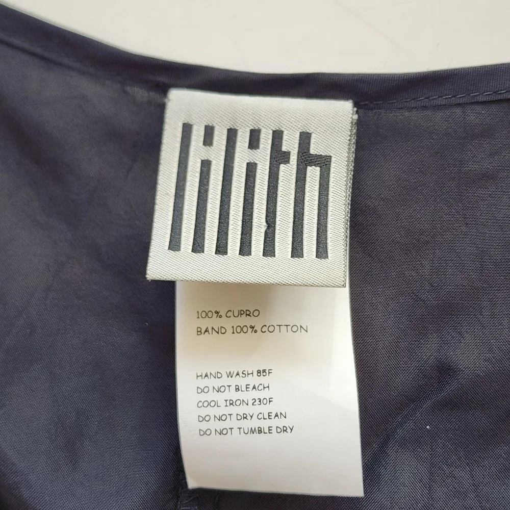 LILITH Black Asymmetrical Short Sleeve V-Neck Blouse M - Picture 3 of 4